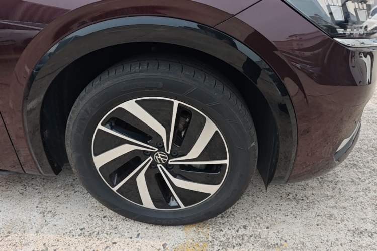 Used Volkswagen Viloran 2023 Revised Version 380TSI Luxury Edition Right Front Wheel Hub