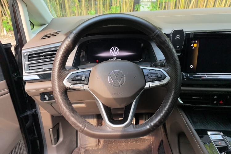 Used Volkswagen Viloran 2023 380TSI Prestige Edition Steering Wheel