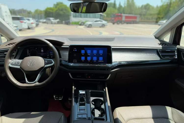 Used Volkswagen Viloran 2023 380TSI Prestige Edition Steering Wheel