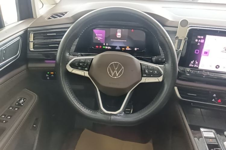 Used Volkswagen Viloran 2023 380TSI Luxury Edition Steering Wheel