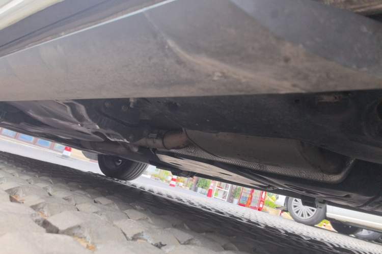 Used Volkswagen Viloran 2023 380TSI Luxury Edition Chassis Rear Left
