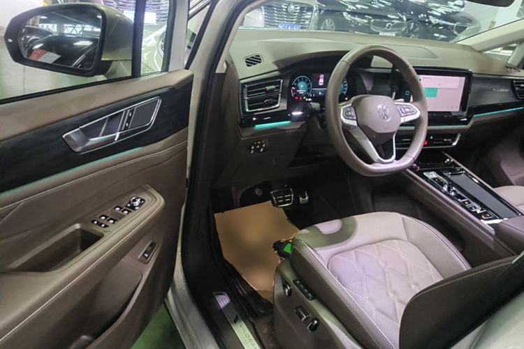 Used Volkswagen Viloran 2023 380TSI Prestige Edition Driver Seat