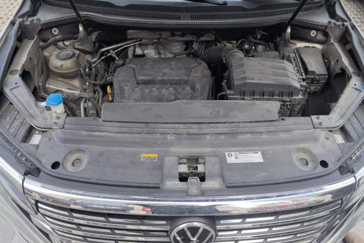 Used Volkswagen Viloran 2023 380TSI Luxury Edition Engine Bay