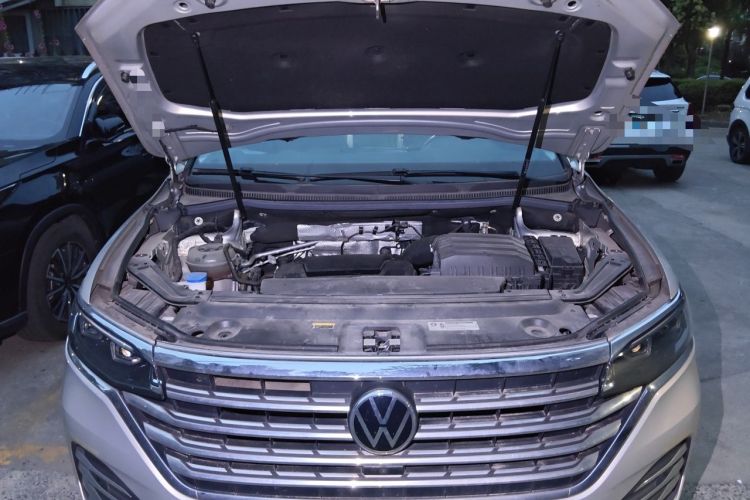 Used Volkswagen Viloran 2023 Revised 380TSI Prestige Edition Engine Bay