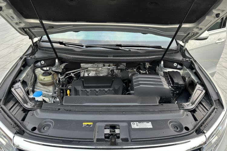 Used Volkswagen Viloran 2023 Revised Version 380TSI Luxury Edition Engine Bay