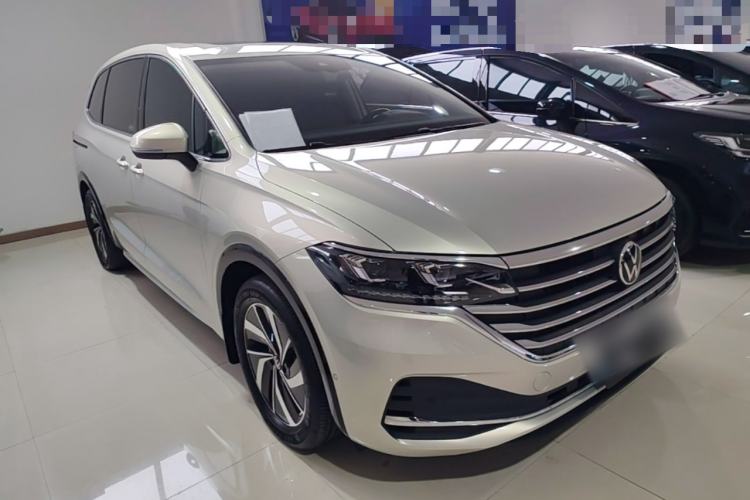 Used Volkswagen Viloran 2023 380TSI Luxury Edition Front Right 45 Deg