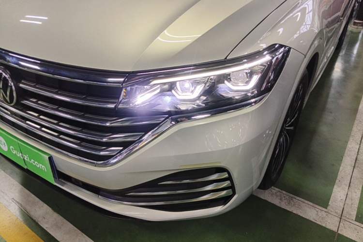 Used Volkswagen Viloran 2023 380TSI Prestige Edition Left Front Headlight