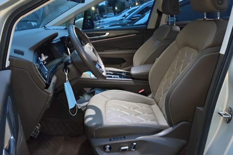 Used Volkswagen Viloran 2023 Revised 380TSI Prestige Edition Left Front Seat