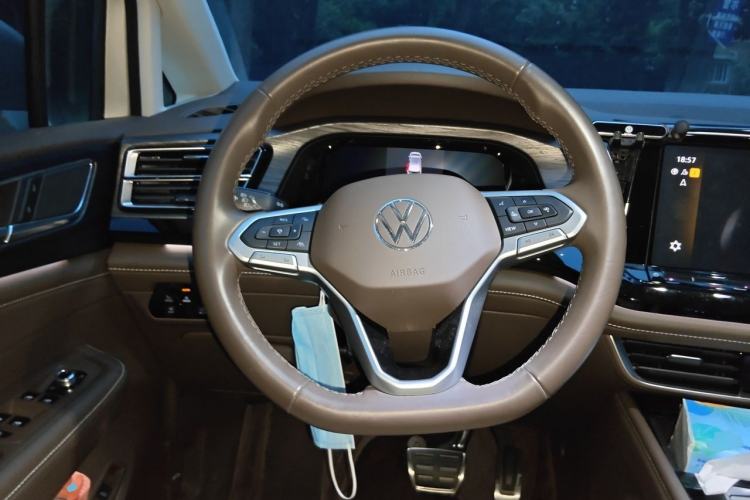 Used Volkswagen Viloran 2023 Revised 380TSI Prestige Edition Steering Wheel