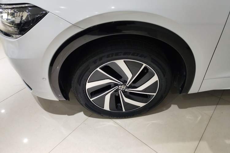 Used Volkswagen Viloran 2023 330TSI Luxury Edition Left Front Wheel Hub