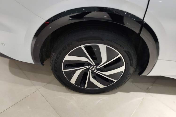 Used Volkswagen Viloran 2023 330TSI Luxury Edition Right Rear Wheel Hub