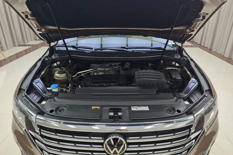 Used Volkswagen Viloran 2023 Revised 380TSI Prestige Edition Engine Bay