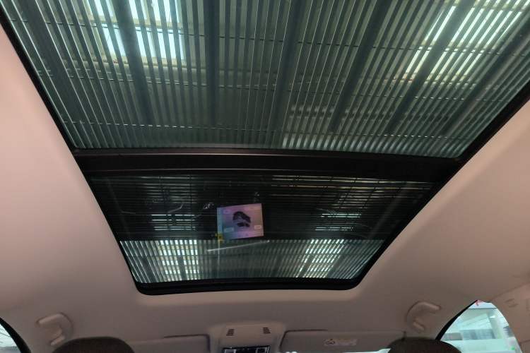 Used Volkswagen Viloran 2023 380TSI Prestige Edition Headliner