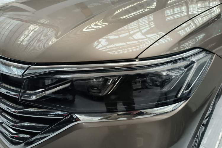 Used Volkswagen Viloran 2023 380TSI Prestige Edition Left Front Headlight