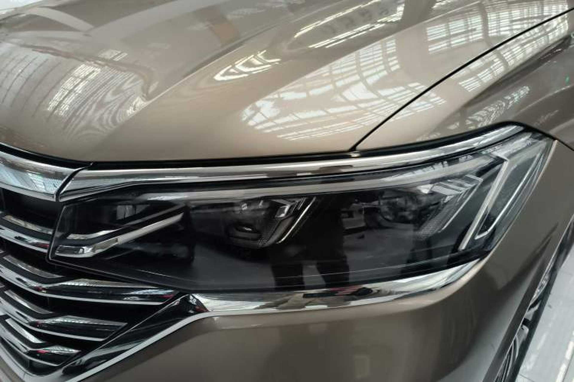 Used Volkswagen Viloran 2023 380TSI Prestige Edition Left Front Headlight