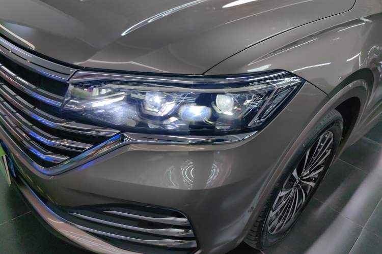 Used Volkswagen Viloran 2023 380TSI Prestige Edition Left Front Headlight