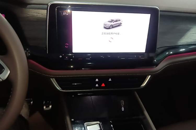 Used Volkswagen Viloran 2024 380TSI Premium Edition Audio And AC Panel