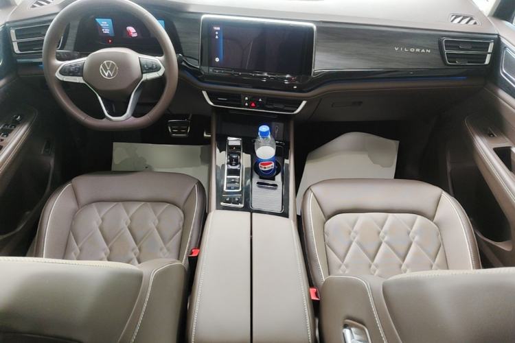 Used Volkswagen Viloran 2024 380TSI Premium Edition Center Console