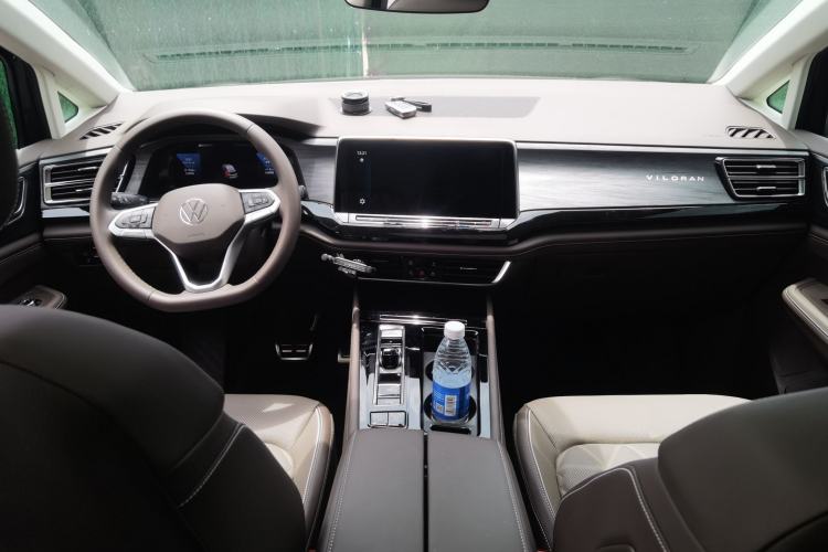 Used Volkswagen Viloran 2024 380TSI Flagship Edition Center Console
