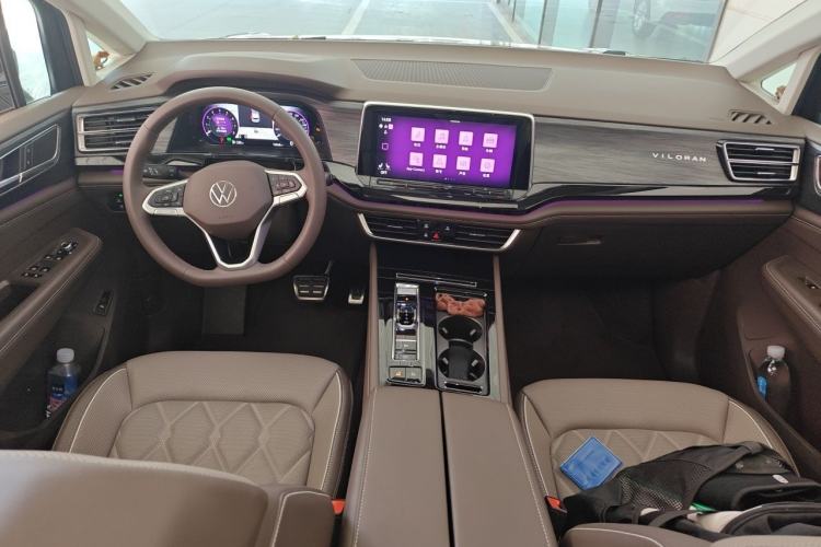 Used Volkswagen Viloran 2024 380TSI Premium Edition Center Console