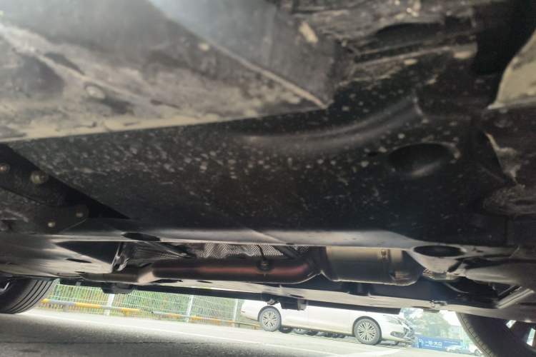 Used Volkswagen Viloran 2024 380TSI Premium Edition Chassis Front Right