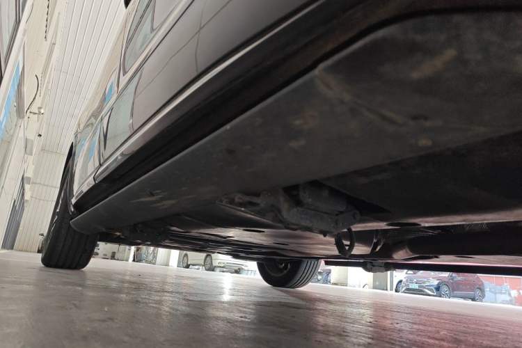 Used Volkswagen Viloran 2024 380TSI Premium Edition Chassis Front Right