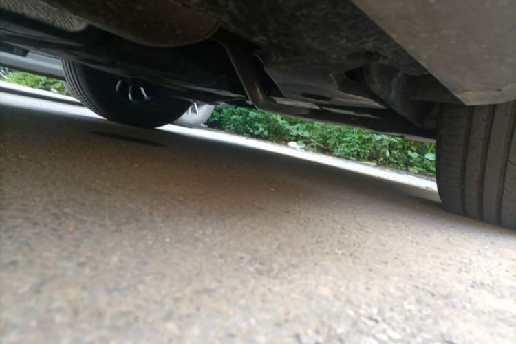 Used Volkswagen Viloran 2024 380TSI Premium Edition Chassis Rear Left