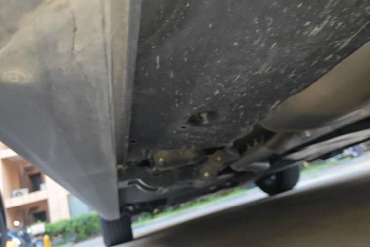 Used Volkswagen Viloran 2024 380TSI Luxury Edition Chassis Rear Left