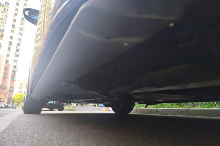 Used Volkswagen Viloran 2024 380TSI Premium Edition Chassis Rear Left