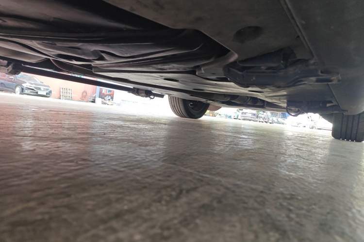 Used Volkswagen Viloran 2024 380TSI Premium Edition Chassis Rear Right