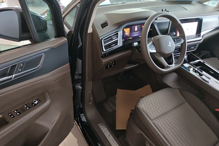 Used Volkswagen Viloran 2024 330TSI Business Edition Driver Seat