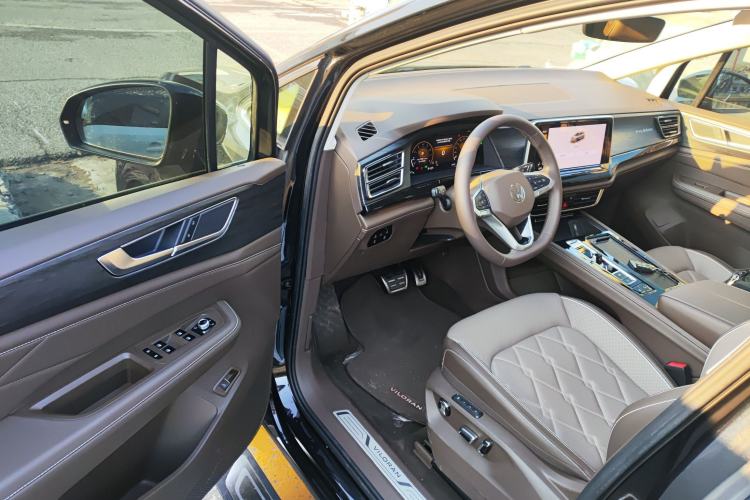Used Volkswagen Viloran 2024 380TSI Premium Edition Driver Seat