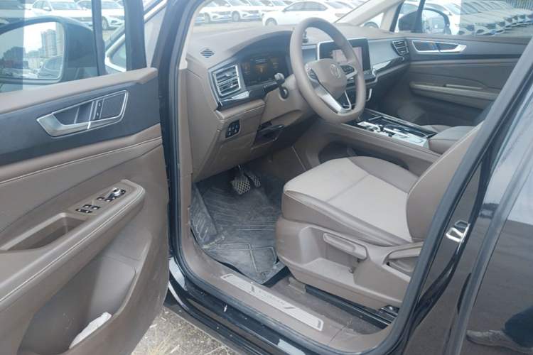 Used Volkswagen Viloran 2024 330TSI Business Edition Driver Seat