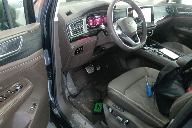 Used Volkswagen Viloran 2024 380TSI Premium Edition Driver Seat