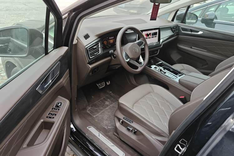 Used Volkswagen Viloran 2024 380TSI Premium Edition Driver Seat
