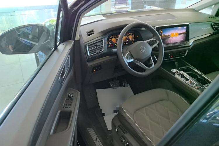 Used Volkswagen Viloran 2024 380TSI Premium Edition Driver Seat