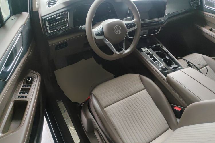 Used Volkswagen Viloran 2024 330TSI Business Edition Driver Seat