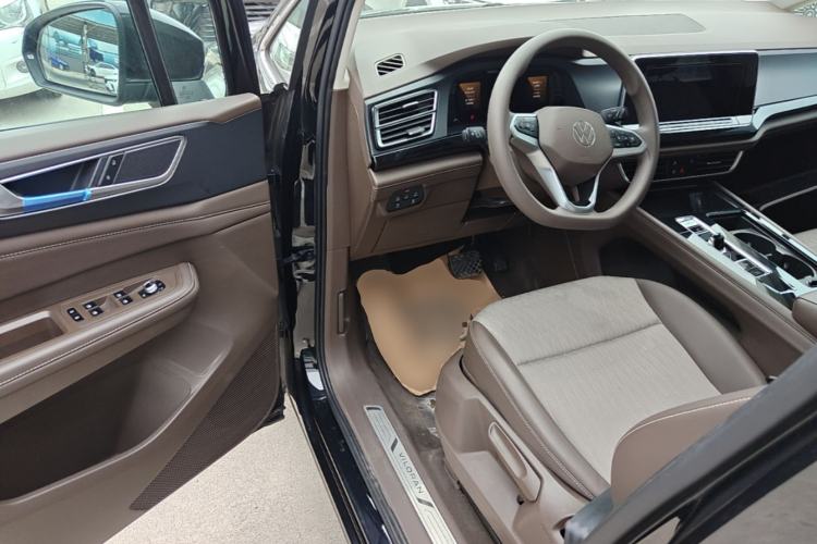Used Volkswagen Viloran 2024 330TSI Business Edition Driver Seat