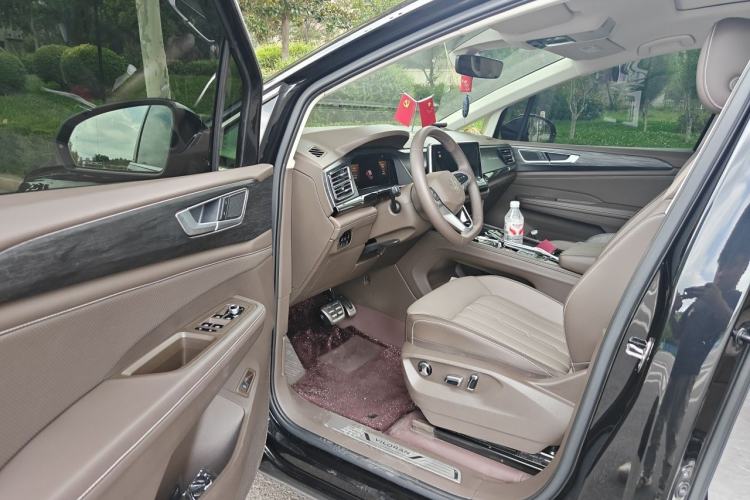 Used Volkswagen Viloran 2024 380TSI Luxury Edition Driver Seat