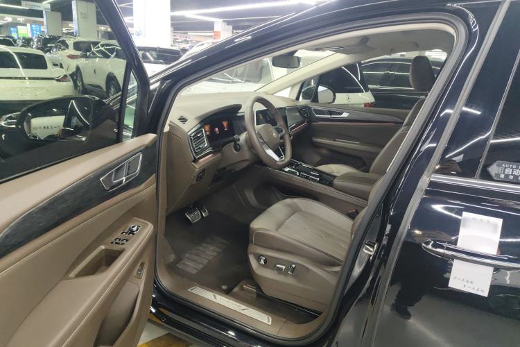 Used Volkswagen Viloran 2024 380TSI Luxury Edition Driver Seat