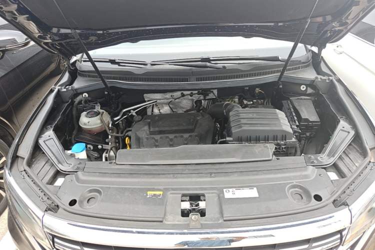 Used Volkswagen Viloran 2024 380TSI Premium Edition Engine Bay