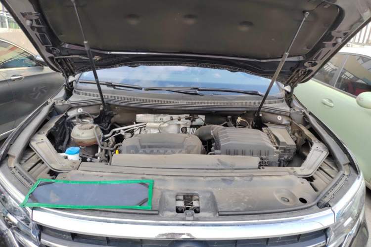 Used Volkswagen Viloran 2024 380TSI Luxury Edition Engine Bay