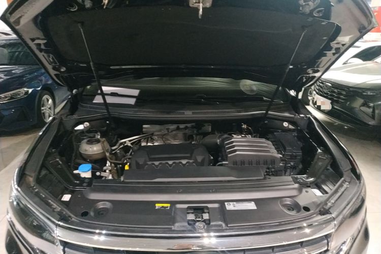 Used Volkswagen Viloran 2024 380TSI Premium Edition Engine Bay