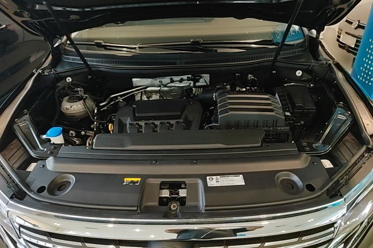 Used Volkswagen Viloran 2024 380TSI Premium Edition Engine Bay