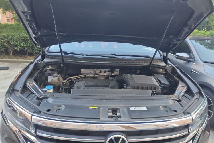 Used Volkswagen Viloran 2024 380TSI Luxury Edition Engine Bay