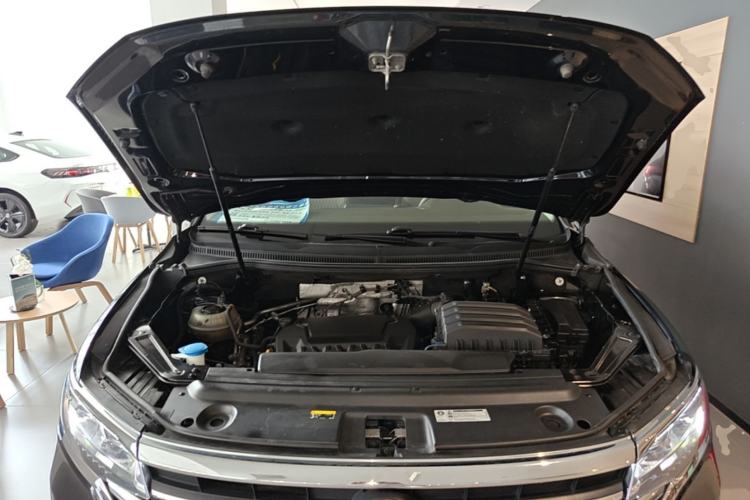 Used Volkswagen Viloran 2024 330TSI Business Edition Engine Bay