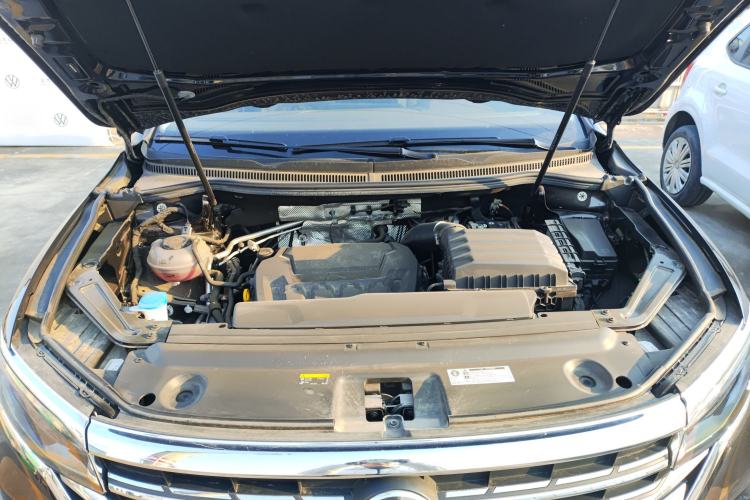 Used Volkswagen Viloran 2024 380TSI Premium Edition Engine Bay