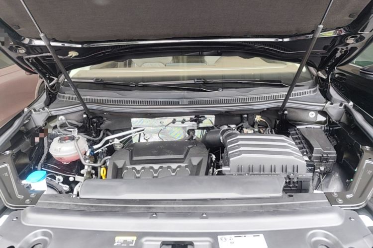 Used Volkswagen Viloran 2024 380TSI Premium Edition Engine Bay