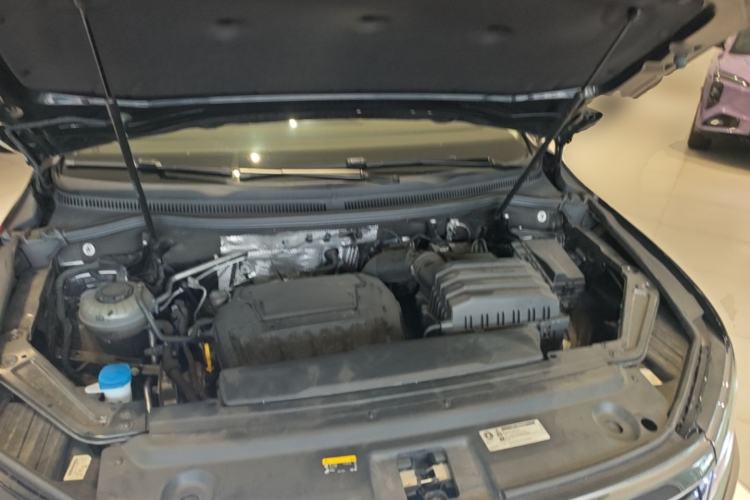 Used Volkswagen Viloran 2024 380TSI Premium Edition Engine Bay