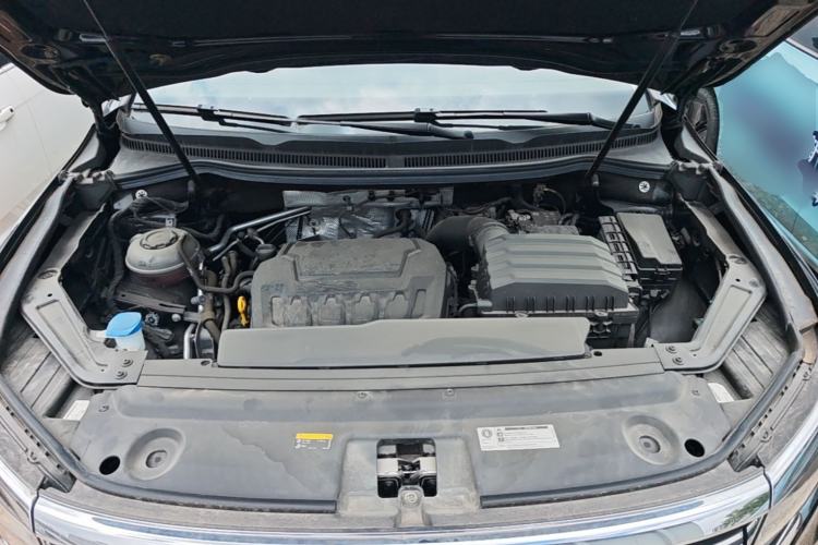 Used Volkswagen Viloran 2024 380TSI Premium Edition Engine Bay